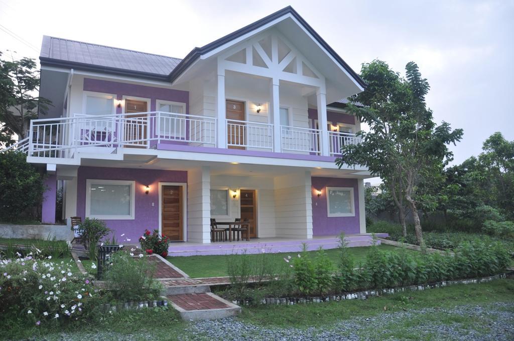 The Carmelence Lodge Tagaytay City Exterior photo